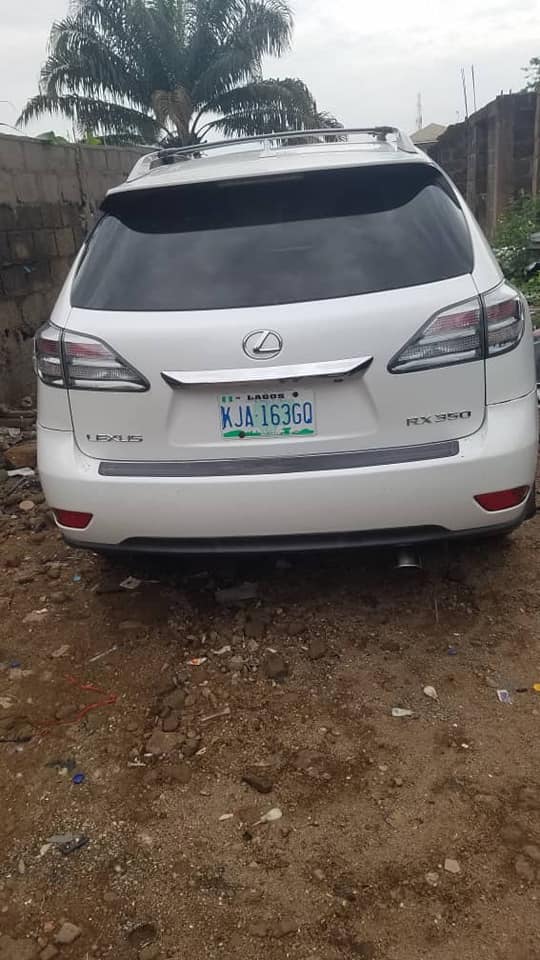 A picture of LESUS RX350 010