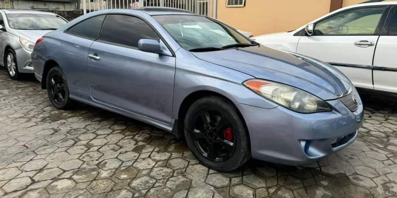 A picture of Registered 2006 Toyota Solara Black leather interior Sunroof 3 9m