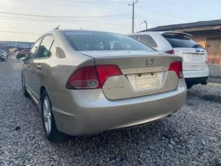 A picture of HONDA CIVIC 2008