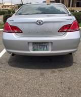 A picture of Toyota avalon