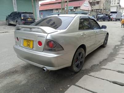 used toyota altezza