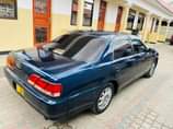 A picture of Toyota cresta