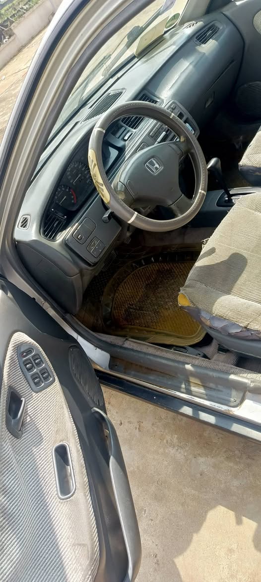 A picture of HONDA CIVIC 2001