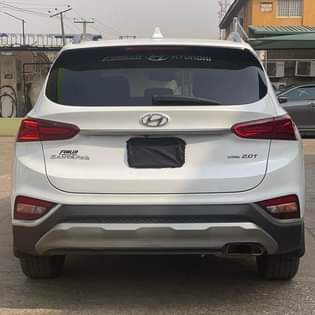 A picture of Toks Foreign Used 2019 Hyundai Santa Fe 2 0T