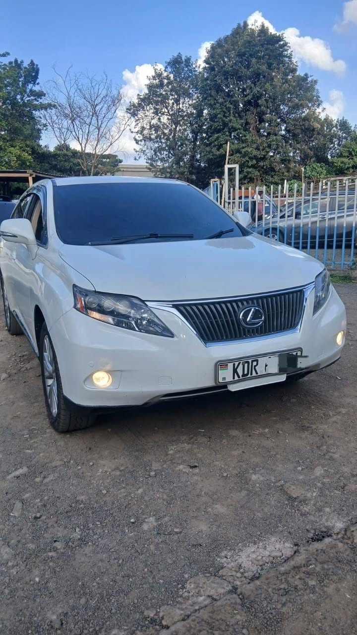 lexus