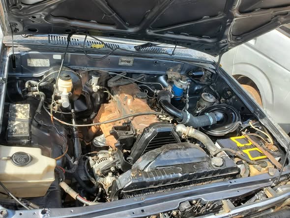 A picture of Toyota Hilux Manual 3L Engine 0754006652 Whatsapp