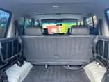 A picture of RAND CRUISER LX DASHIBOD KUBWA MACHO YA PANZI YEA 2007