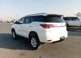 A picture of Toyota Fortuner Year 2015 Fuel Diesel Engine 1KD Colour Pearl
