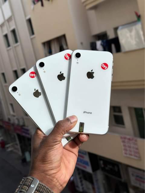 A picture of IPHONE XR