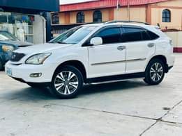 A picture of REGISTERED LEXUS RX330 2005 FULLEST OPTION You Won t Spend