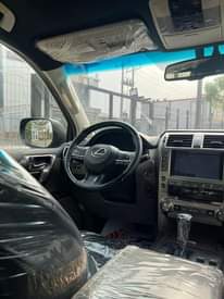 A picture of LEXUS GX460