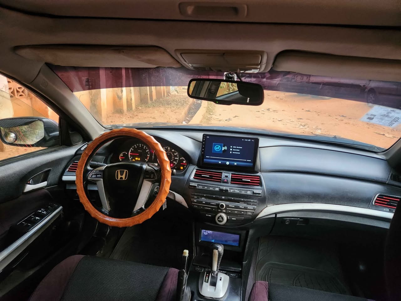 A picture of 2008 honda accord in good condition going for 5 500