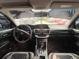 A picture of Honda Accord 2013