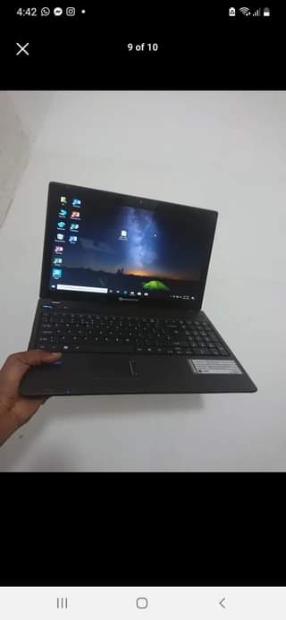 A picture of slim laptop Acer core i3