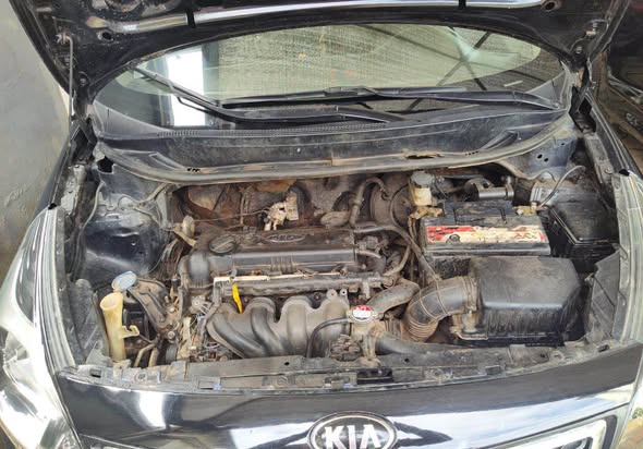 A picture of Registered 2013 Kia Rio manual 4plugs neatly used
