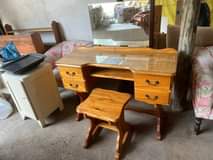 dressing table