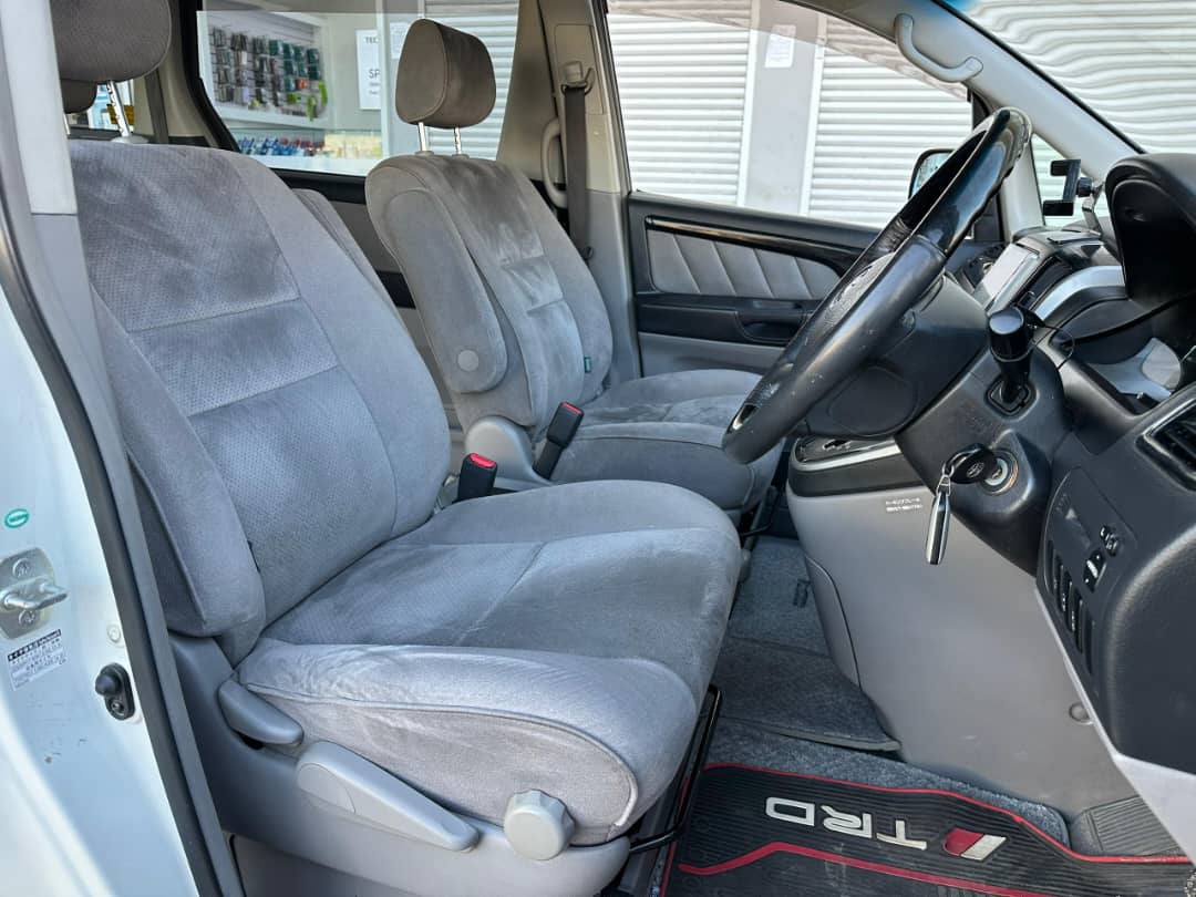 A picture of TOYOTA ALPHAD