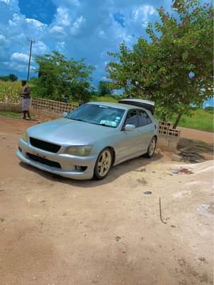 used toyota altezza
