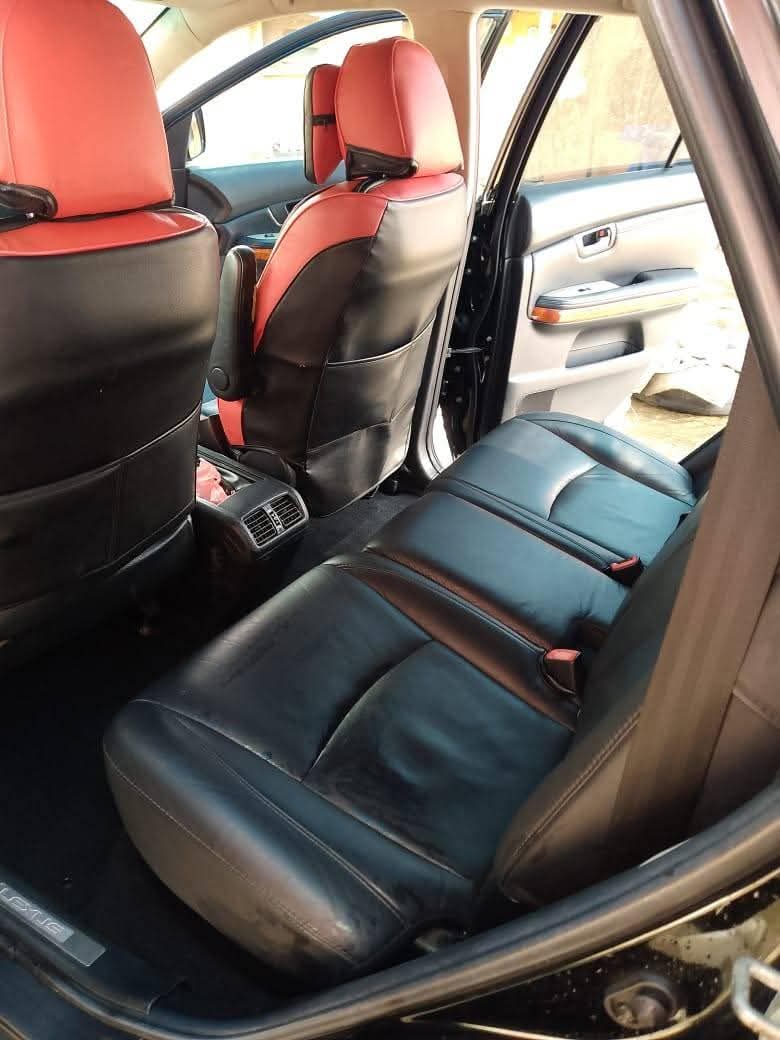 A picture of Selling car
