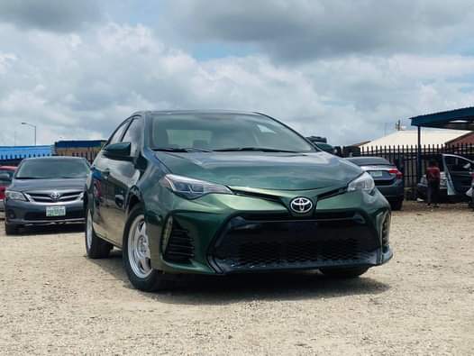 A picture of UNREGISTERED An Extremely Clean Used Toyota Corolla 2015 Model With