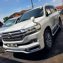 A picture of Land cruiser V8 VXR