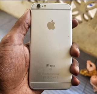 A picture of Iphone 6s plus