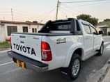 A picture of 2013 HILUX DOUBLE CABIN Mil 75 Call 0621043010