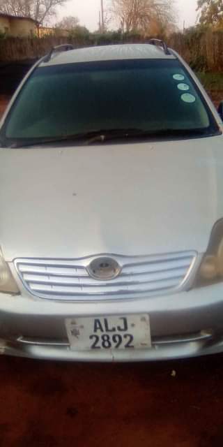 toyota fielder