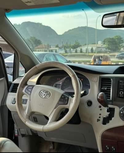A picture of Super Clean 2013 Toyota Sienna XLE Keyless Price 13M Abuja