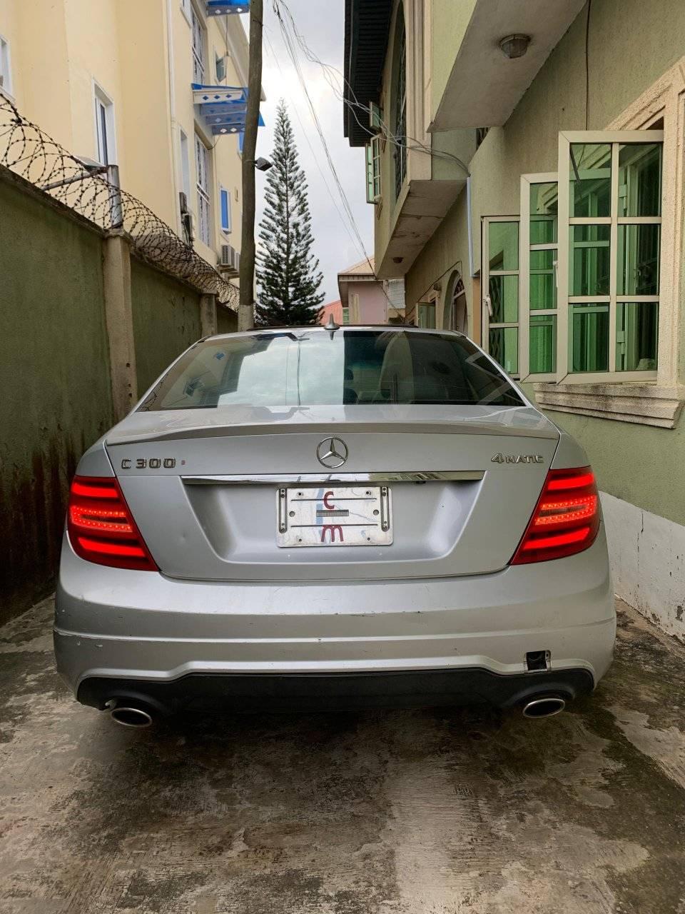 A picture of Registered Benz 2014 model