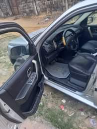 A picture of 2004 Land rover discovery Suv Pure first body 4wD Engine