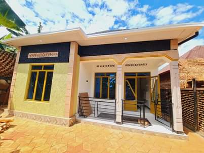 self compound houses