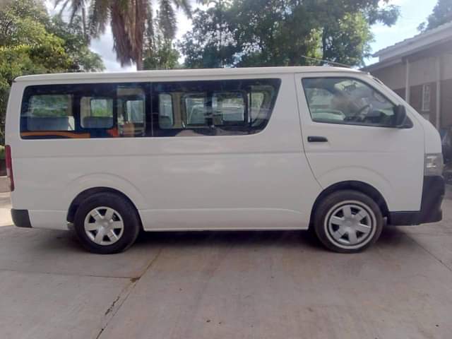 used toyota hiace