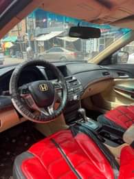 A picture of Honda Crosstour 2011 model Neatly painted Engine sound untouched Gear
