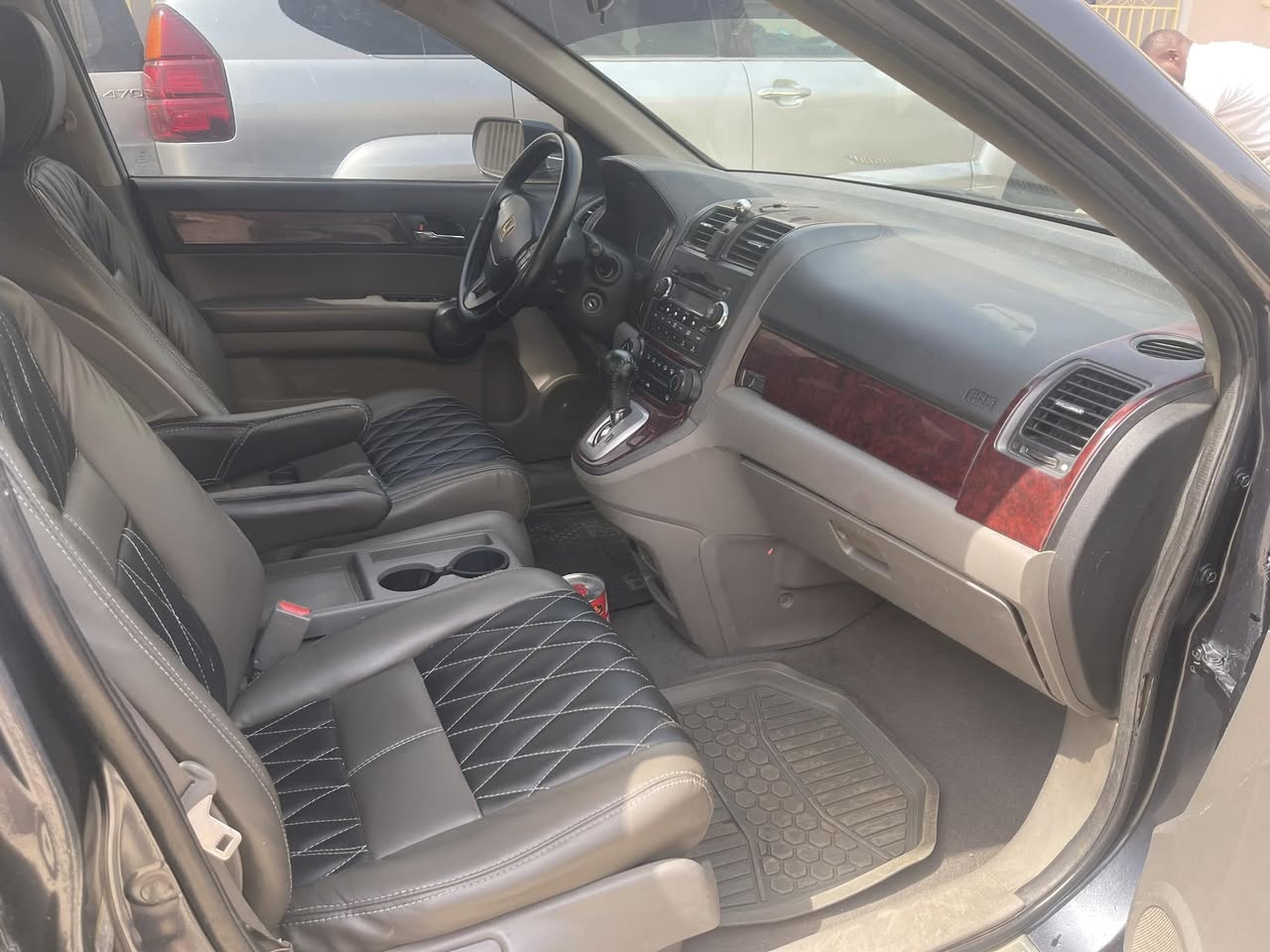 A picture of Honda CRV super sharp