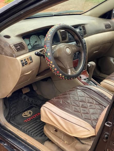 A picture of 2004 Toyota Corolla