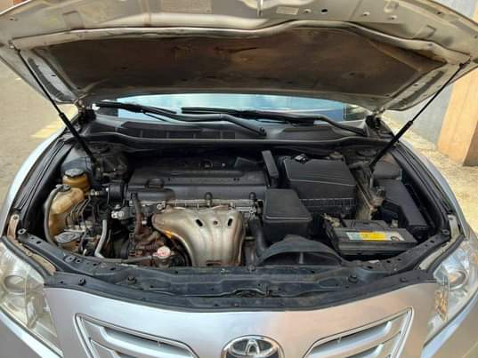 A picture of 2008 Toyota Camry 08