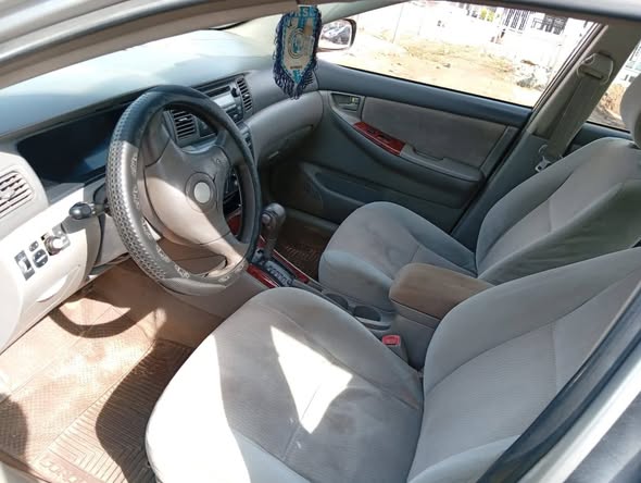 A picture of DEALER MARKET 2007 TOYOTA COROLLA ENGINE IS SMOKING GEAR IS