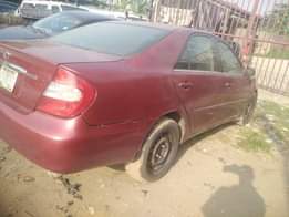 A picture of Dealer market first body Toyota camry engine burn top gasket