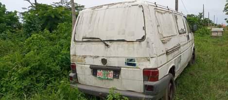 A picture of Clean Volkswagen bus