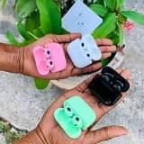 A picture of MALIPO UKISHAPOKEA Jipatie Airpods pro 6 JBL PODS Zina bass