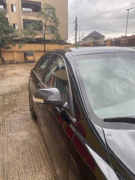 A picture of Toks standard Toyota Camry 2011