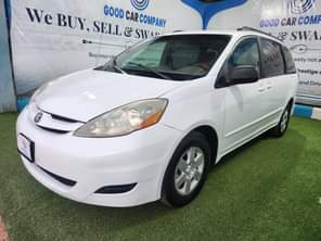 A picture of Extremely Clean Toyota Sienna available for sale at Ilorin kwara