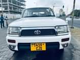 A picture of TOYOTA HILUX SURF