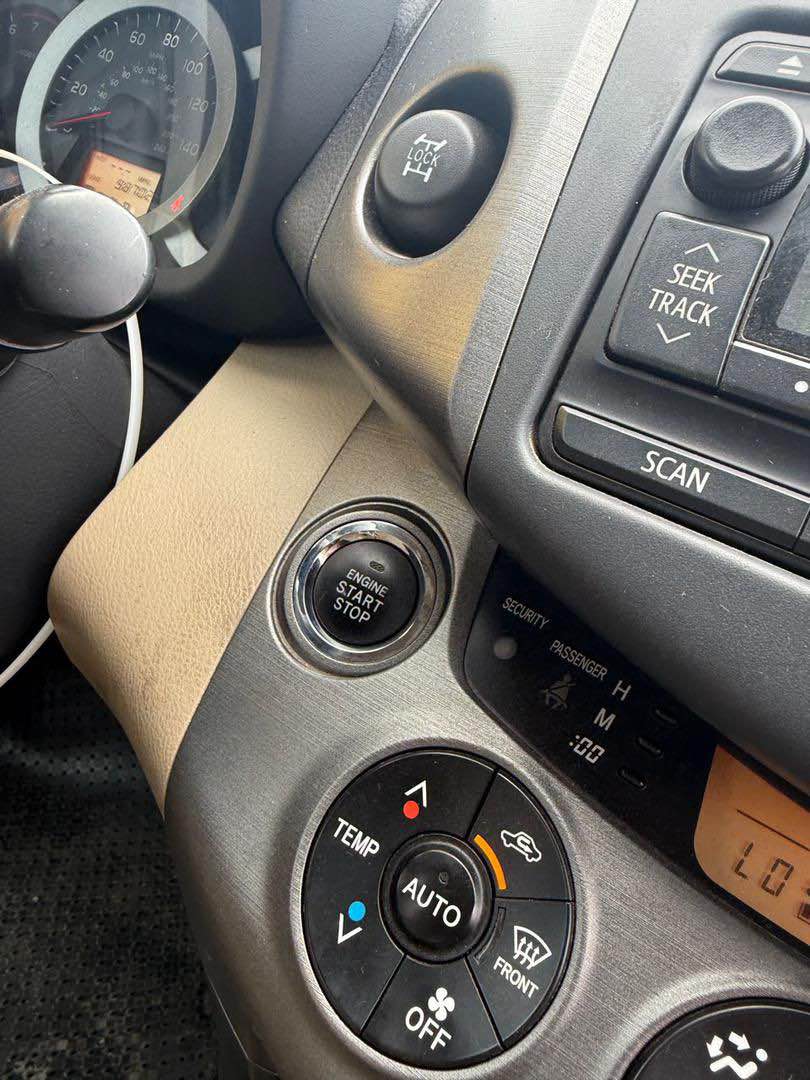 A picture of Toyota Rav 4 2012 Foreign used N12 000 000 00