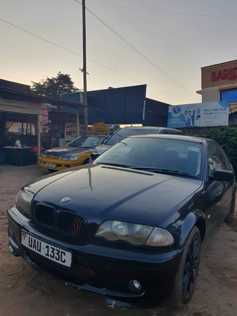 A picture of Bmw 320i 10m