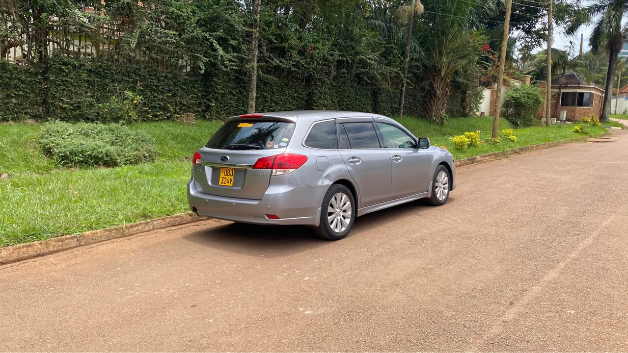 A picture of Subaru legacy 2011 0704297488