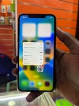 A picture of iPhone 11 Pro Max 256gb