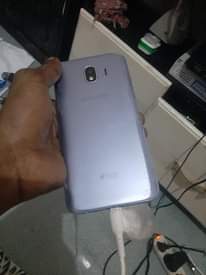 A picture of SAMSUNG GALAXY J4 HAINA KIPENGELE