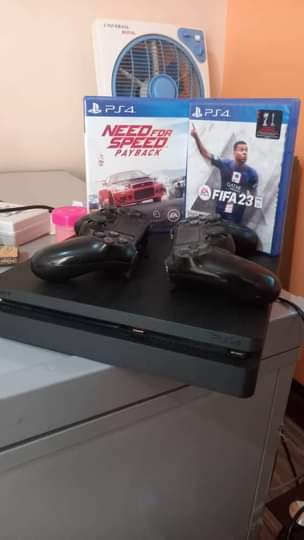 A picture of PS4